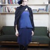 jo_blaukleid_steh